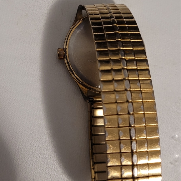 Men's Acqua Indiglo Water Resistant watch. - Picture 2 of 3